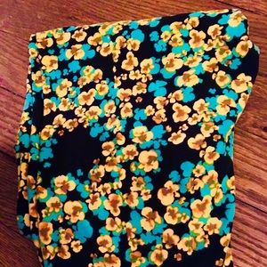 OS LulaRoe Buttery Soft Leggings